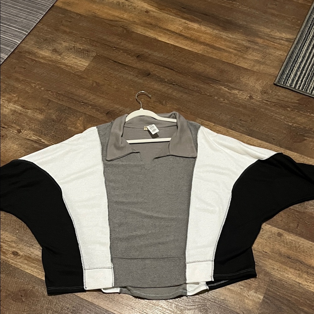 BiBi Colorblock Women's Pullover - NEW Sz S will fit M